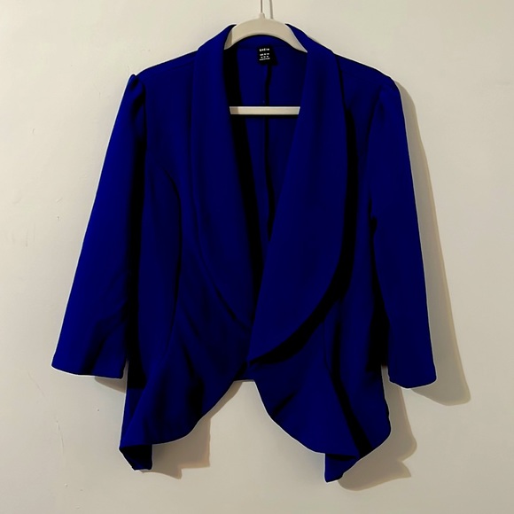 SHEIN Jackets & Blazers - NWOT, SHEIN, OXL (size 12), ruffle blazer